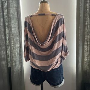 NWOT Splendid Taupe Gray Striped Loose Fit Elbow Sleeve Open Back Blouse Top XS